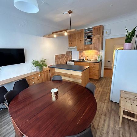 Zmrzlinovy Domecek Apartment Mikulov Bagian luar foto