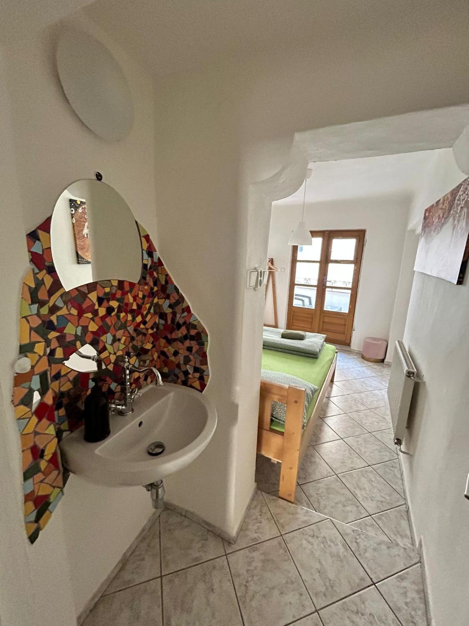 Zmrzlinovy Domecek Apartment Mikulov Bagian luar foto