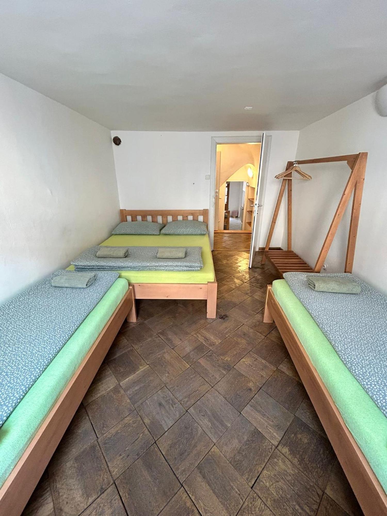Zmrzlinovy Domecek Apartment Mikulov Bagian luar foto