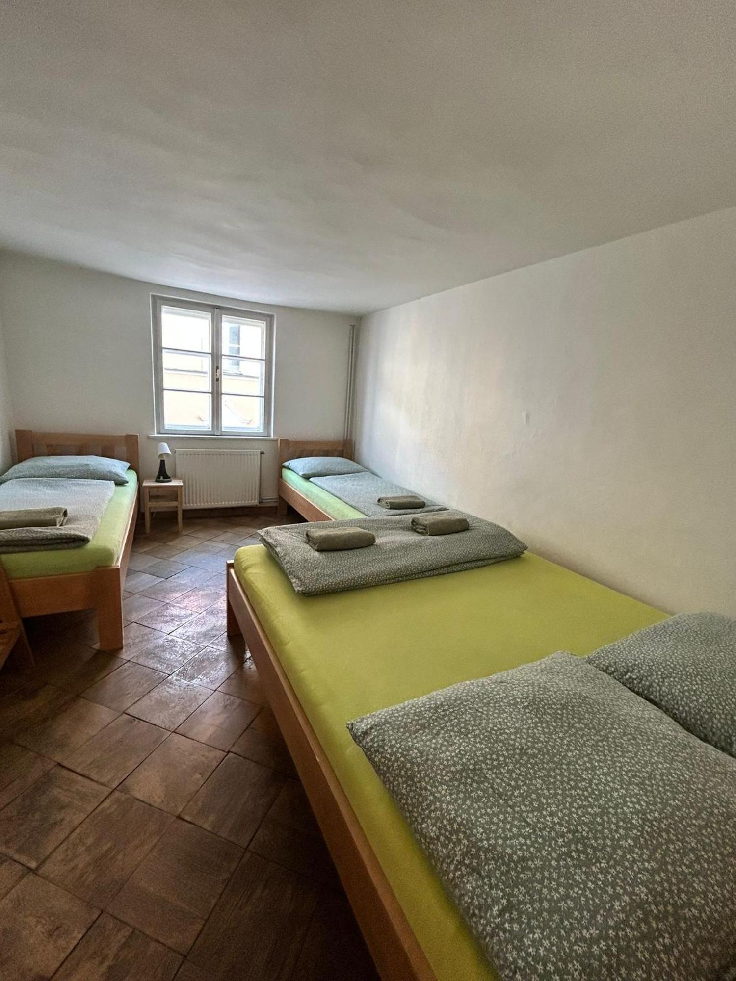 Zmrzlinovy Domecek Apartment Mikulov Bagian luar foto